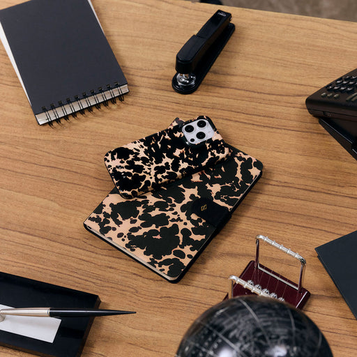 Betty - iPhone 12 Mini Case 12