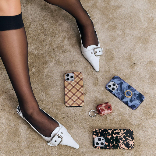 Betty - iPhone 12 Mini Case 13